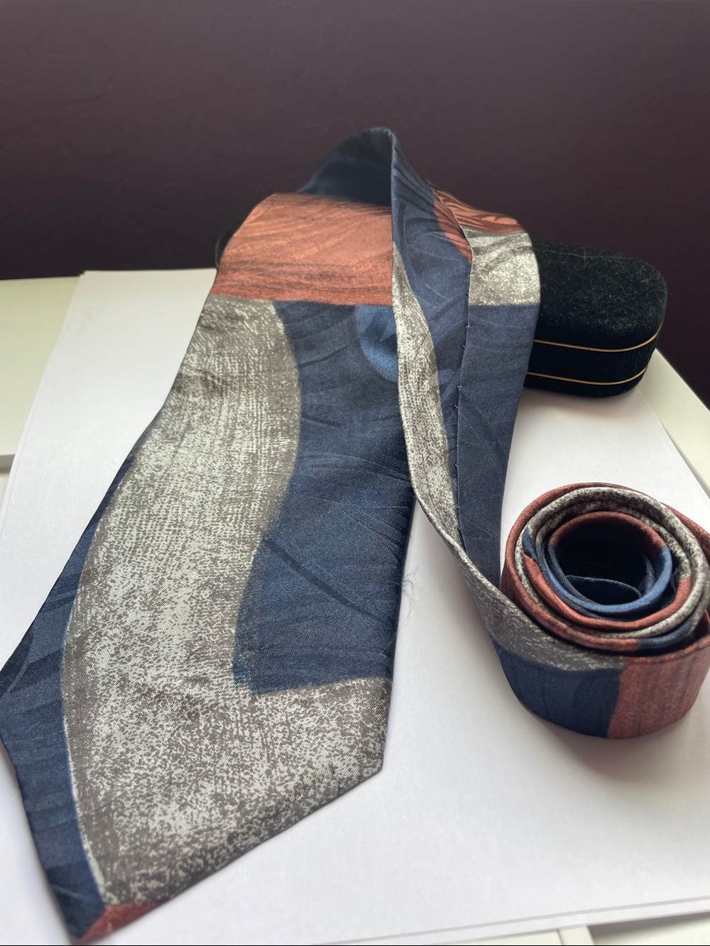 VTG COURREGES ITALIAN SILK JACQUARD TIE